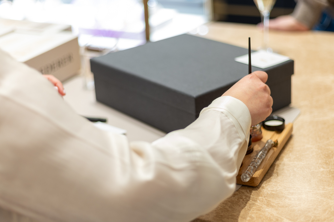 Corporate event engraving
